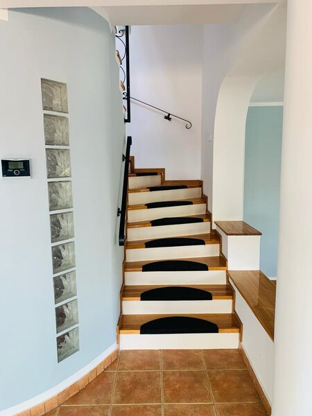 Baneasa vila de lux cu 7 camere, 327mp, curte 430mp, Clinica Regina Maria